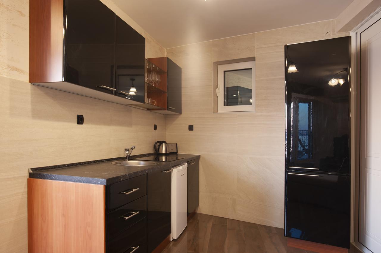 Apartment Dzaleta Свети-Стефан Экстерьер фото